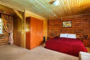 Изображение Изображение: 3-х местный номер с доп. местом в коттедже #1 #4