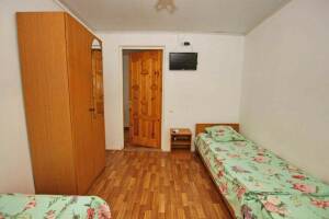 Изображение Изображение: Трехместный «Эконом» #1 #2