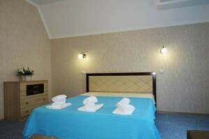 Изображение Изображение: 3 местный номер «Комфорт» #1 #7