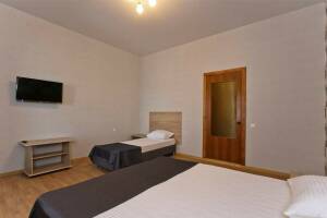 Изображение Изображение: 3-х местный «Стандарт» с балконом #1 #7