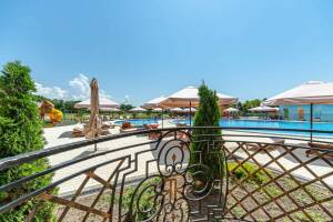 Изображение Изображение: 3х мест «Комфорт» с франц. балконом, вид на парк #1 #4