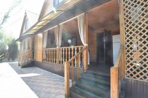 Изображение Изображение: Дом с видом на бассейн и детскую площадку (2 спал) #1 #2