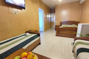 Изображение Изображение: Большой 4-х местный номер 2 этаж #1 #2