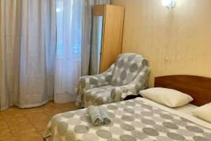 Изображение Изображение: Трехместный номер стандарт с балконом #1 #3