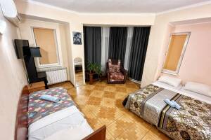 Изображение Изображение: Четырехместный стандарт с балконом #1 #4