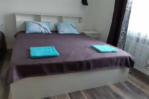 Изображение Изображение: 3-х местный номер с балконом #1 #7