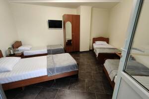 Изображение Изображение: Четырёхместный номер «Эконом» #1 #7