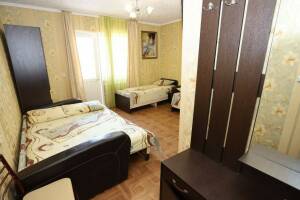 Изображение Изображение: Четырехместный «Стандарт» (3-й этаж, № 305) #1 #13