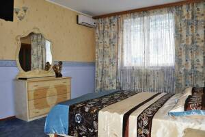 Изображение Изображение: Трехкомнатный «Люкс» с балконом, 2 этаж #1 #6