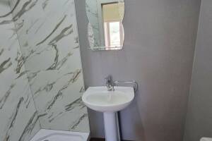 Изображение Изображение: Трехместный стандартный номер с балконом #1 #5