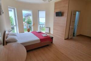 Изображение Изображение: Двухкомнатный улучшенный номер #1 #6