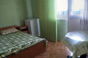 Изображение Изображение: Трёхместный «Стандарт» с балконом #1 #3