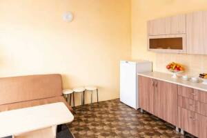 Изображение Изображение: Четырехместный номер Комфорт с кухней и балконом #1 #4