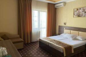 Изображение Изображение: 3-х местные номера № 2,№ 7,№ 12 первый корпус #1 #5