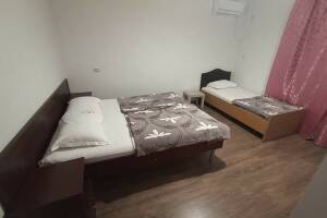 Изображение Изображение: Трехместный с удобствами #1 #2