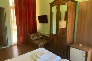 Изображение Изображение: Стандартный 3-х местный номер с общим балконом #1 #4