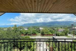 Изображение Изображение: Четырехместный номер с видом на горы #1 #1