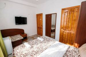 Изображение Изображение: 2-х местный номер, Standard, к. № 2 #1 #8