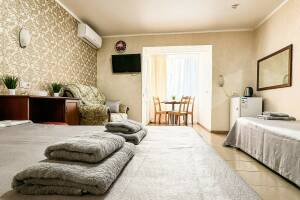 Изображение Изображение: Трёхместный номер «Комфорт» #1 #4