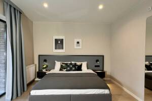 Изображение Изображение: 2 комнатный 4-местный коттедж «Премиум» #1 #2