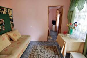 Изображение Изображение: Двухкомнатный (кухня на два номера, 2-й этаж) #1 #2