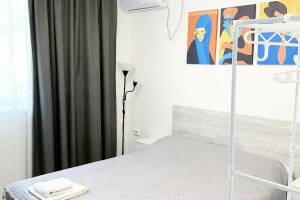 Изображение Изображение: 2-местный с большой кроватью (без балкона) #1 #6