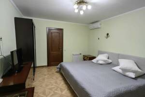 Изображение Изображение: C 1.1 #1 #9