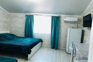 Изображение Изображение: 3-х местный номер полулюкс на 3 этаже (3) #1 #9