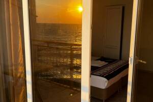 Изображение Изображение: Четырехместный с балконом и видом на море #1 #3