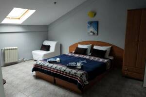 Изображение Изображение: Четырехместный с видом на поселок без балкона #1 #7