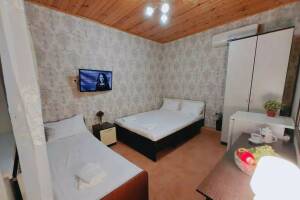 Изображение Изображение: Трехместный номер «Стандарт» #1 #2