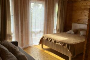 Изображение Изображение: 4-х местный деревянный домик со всеми удобствами #1 #4