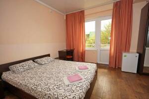 Изображение Изображение: 3-х местный номер «Комфорт» #1 #4