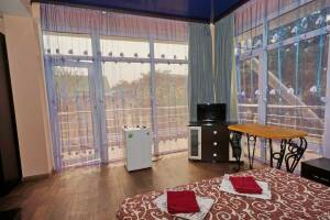 Изображение Изображение: 4-х местный номер «Комфорт» #1 #5