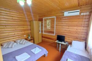 Изображение Изображение: Делюкс 3-х местный с кухней в бунгало 1 этаж #1 #3