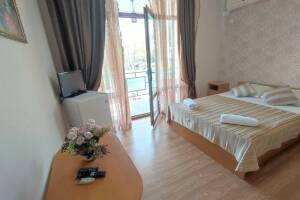 Изображение Изображение: 3-х местный «Комфорт» с балконом на море #1 #6