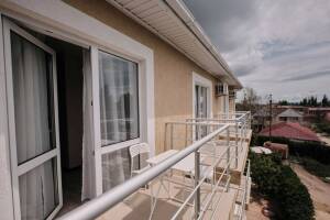 Изображение Изображение: 3-х местный номер «Комфорт-плюс» #1 #4