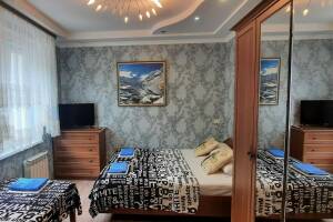 Изображение Изображение: 4-х местный двухкомнатный номер «Семейный» #1 #2