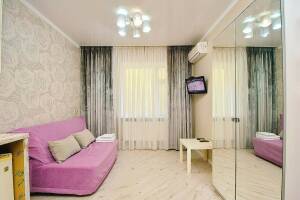 Изображение Изображение: Двухкомнатный «Семейный» с мини-кухней #1 #5