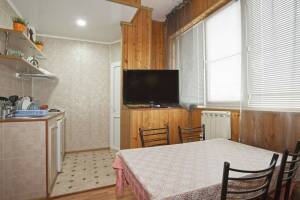 Изображение Изображение: Двухкомнатный стандарт с кухней на третьем этаже #1 #7