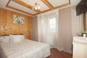 Изображение Изображение: Двухкомнатный номер с кухней на третьем этаже #1 #11