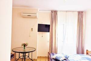 Изображение Изображение: «Стандарт» 5-ти местный с балконом #1 #6