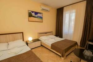 Изображение Изображение: Номер 3-х местный-4 местный (№ 2) #1 #2