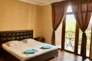 Изображение Изображение: Трехместный «Стандарт» с балконом на 2 и 3 этаже #1 #3