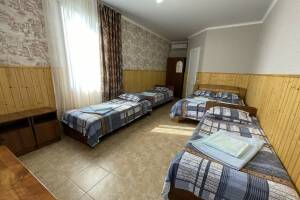 Изображение Изображение: 5-ти местный номер с общим балконом #1 #5