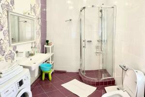 Изображение Изображение: Трёхкомнатные апартаменты с кухней #1 #11