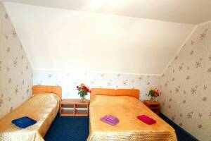 Изображение Изображение: Мансарда. 3-х местный «Семейный» с балконом #1 #8