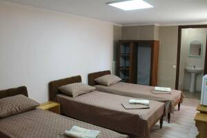 Изображение Изображение: Номер на 4 человека 2 этаж (вход с кухни) #1 #6