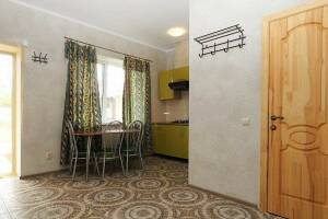 Изображение Изображение: 2-х комнатный номер с кухней (1 этаж) #1 #1