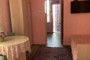 Изображение Изображение: 4-х местный номер с кухней #1 #2